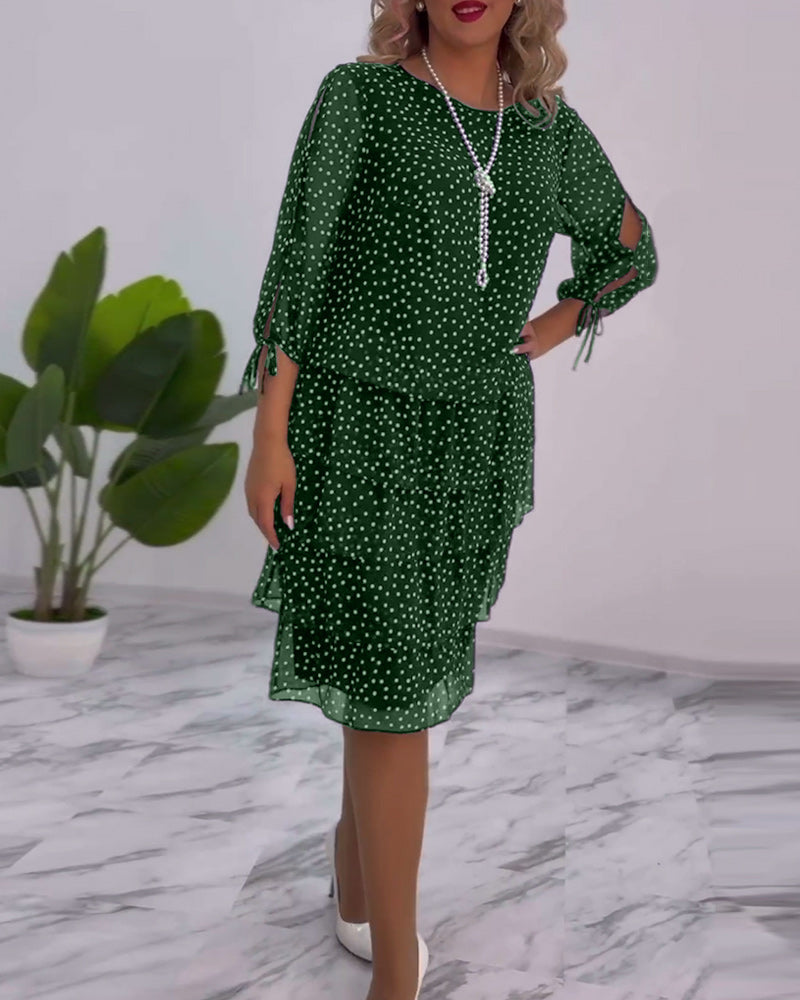 Deborah | Airy dress with polka dot print and pleated skirt