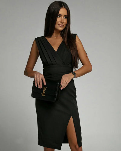 Giovanna™ - V-neck design with elegant slit